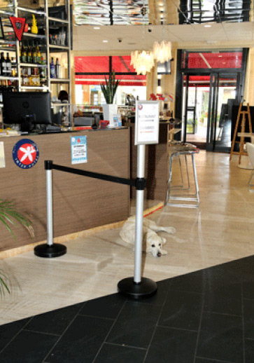 Application réelle poteau aluminium-avec sangle personnalisable 2